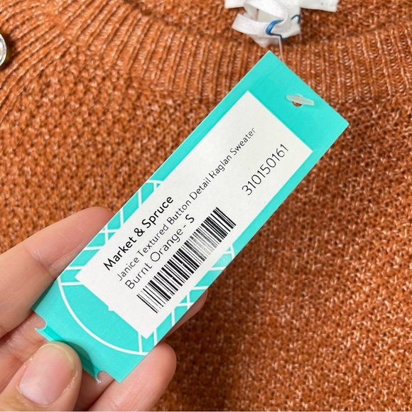 Stitch Fix l Market & Spruce Janice Textured Button Detail Raglan Sweater, Small - Picture 9 of 10